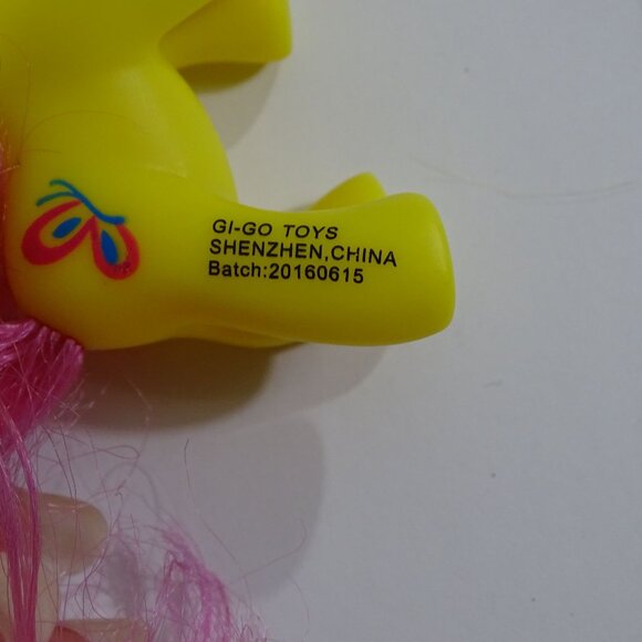Gigo Toys Yellow Pony Figure With Pink Hair and Butterfly Design For Kids - Picture 3 of 8